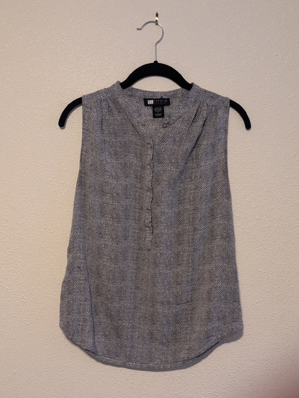 Carole Little Gray Sleeveless Henley Tank